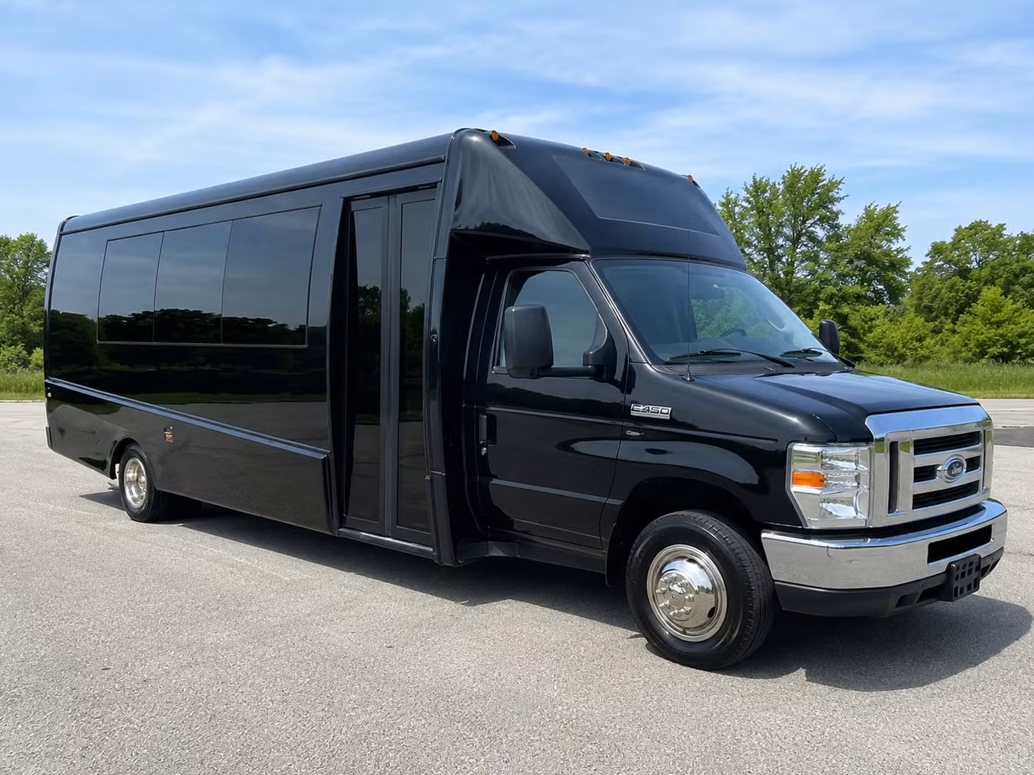 15 passenger minibus