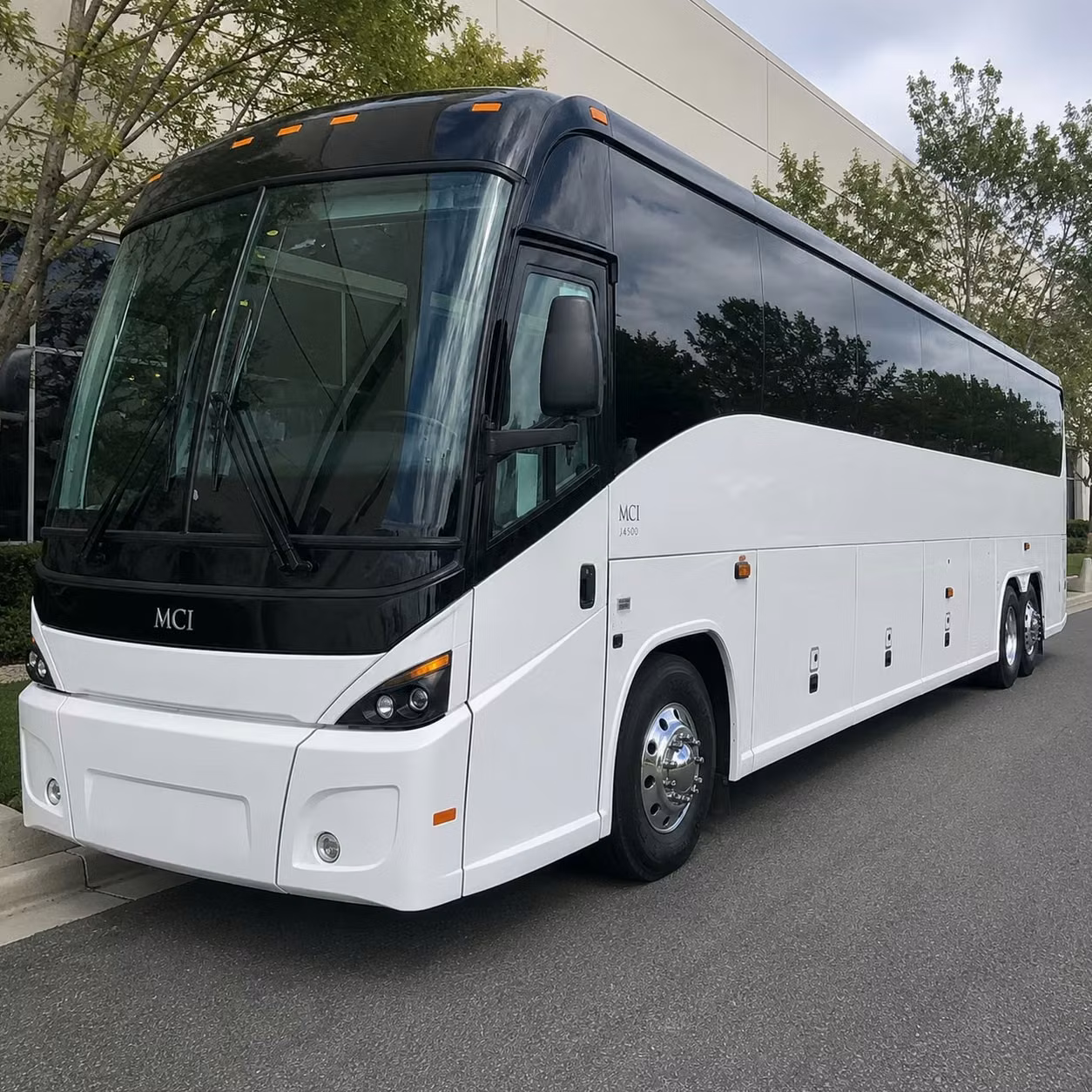 daily commuter shuttle services for santa maria s growing workforce